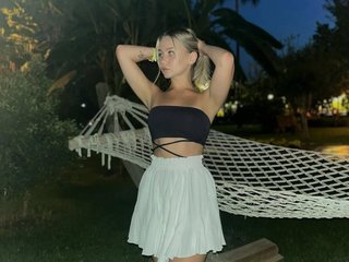 Chat vidéo érotique HellyPaw