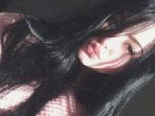 Chat vidéo érotique hilllary9