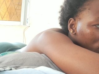 Chat vidéo érotique Hoelygrail
