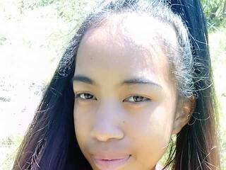 Chat vidéo érotique Hollybelle