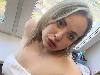 Chat vidéo érotique HollyDoll