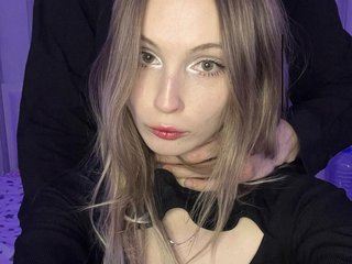 Chat vidéo érotique hollyJoys