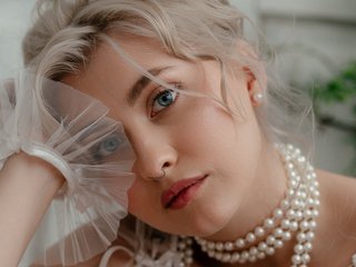 Chat vidéo érotique HoneyCherry