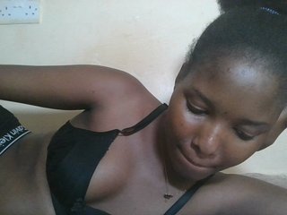 Chat vidéo érotique Hornyqueen4