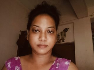 Chat vidéo érotique Hornyzinia