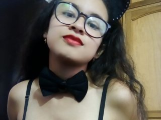 Chat vidéo érotique HotNaughty19