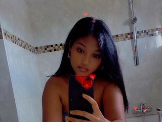 Chat vidéo érotique HotTia