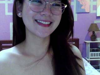 Chat vidéo érotique HottieAnne