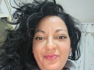 Chat vidéo érotique HottSerena