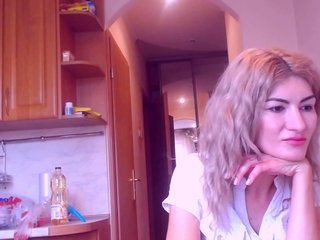 Photos HotZlata555 Qwerty57812: I collect on lovens. A chest of 100 tokens, an ass of 50 tokens, an inscription of 200 tokens, all naked 350 tokens. Your private fantasies