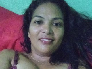 Chat vidéo érotique Htinha