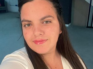 Chat vidéo érotique HugeTittiess