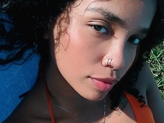 Chat vidéo érotique IndivarSitt