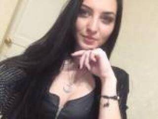 Chat vidéo érotique intrizhka