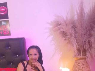 Chat vidéo érotique Isabela-cute69