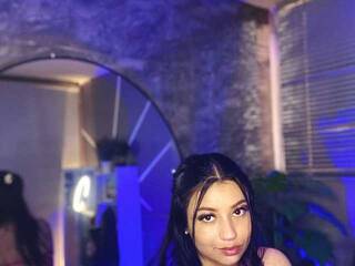 Chat vidéo érotique Isabellaa-03