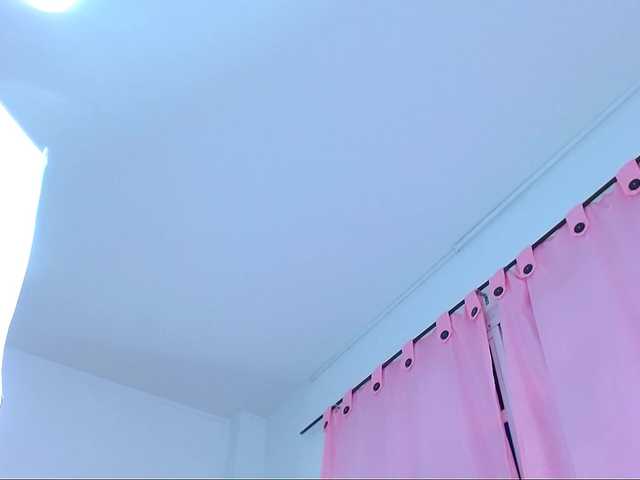 Captures d'écran de diffusion IsaPetite1