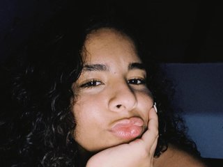 Chat vidéo érotique Isis-gil