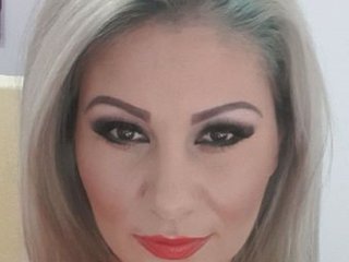 Chat vidéo érotique Iuliaxxxtasyy