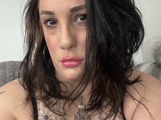 Chat vidéo érotique Ivyivybelle84