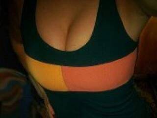 Chat vidéo érotique izabella007