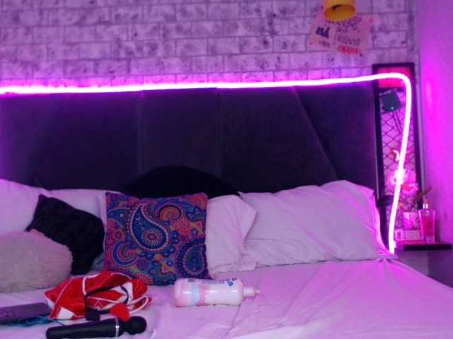 Captures d'écran de diffusion JanaMeyer