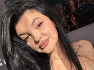 Chat vidéo érotique Jasmin-Levi