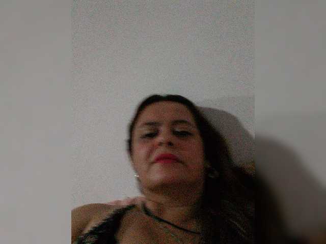 Captures d'écran de diffusion JazminFerrer3