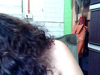 Chat vidéo érotique Jeansy23