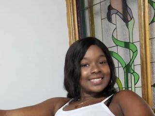 Chat vidéo érotique JUDITH-SOLIS