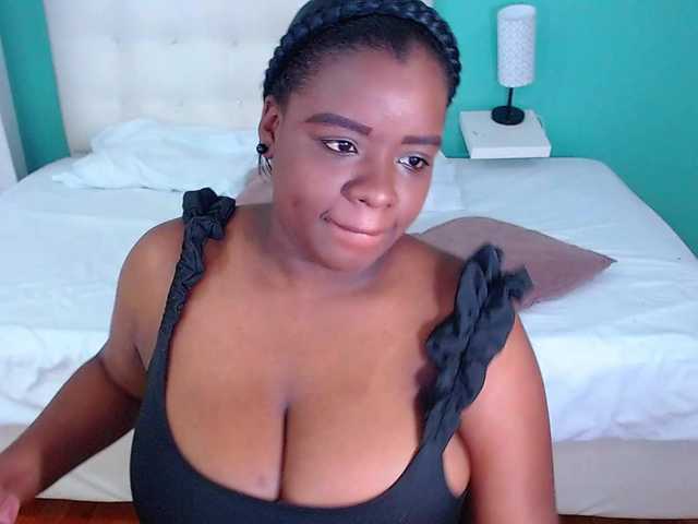 Captures d'écran de diffusion Juicyy-tits69