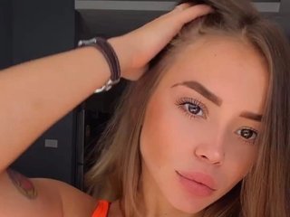 Chat vidéo érotique JuliaMiracle