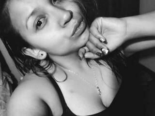 Chat vidéo érotique JULIAVEGA1