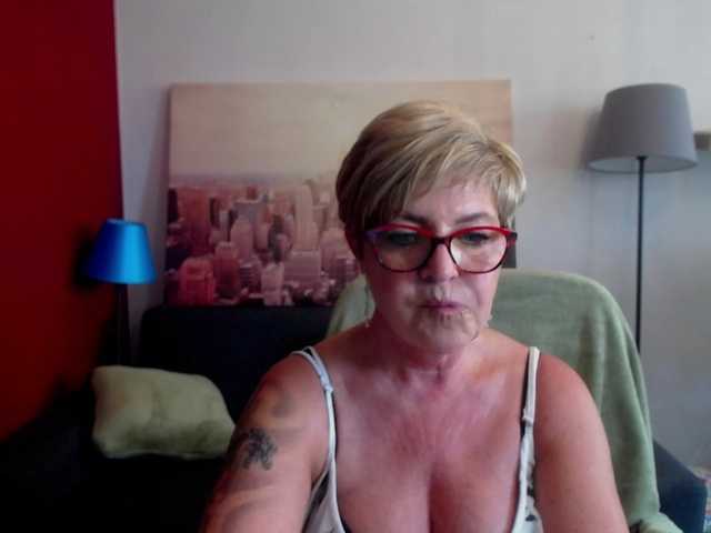 Captures d'écran de diffusion julieamberx