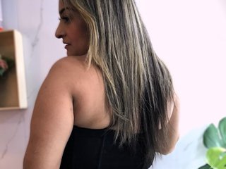 Chat vidéo érotique Julietacollins