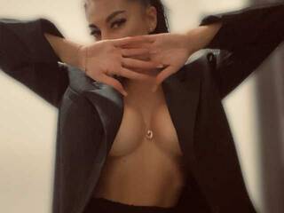 Chat vidéo érotique JulieWerb