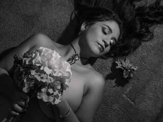 Chat vidéo érotique JuliRobert