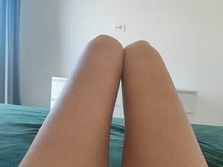 Chat vidéo érotique Julli21