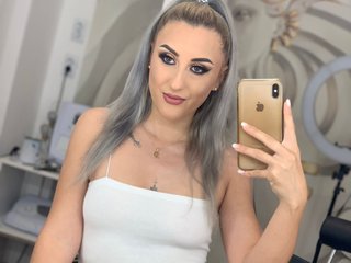 Chat vidéo érotique Kacey-y