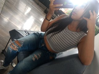 Chat vidéo érotique kailynqueen1