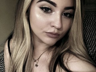 Chat vidéo érotique Kamilla-assss