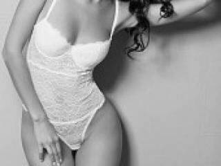 Chat vidéo érotique kamyllaa