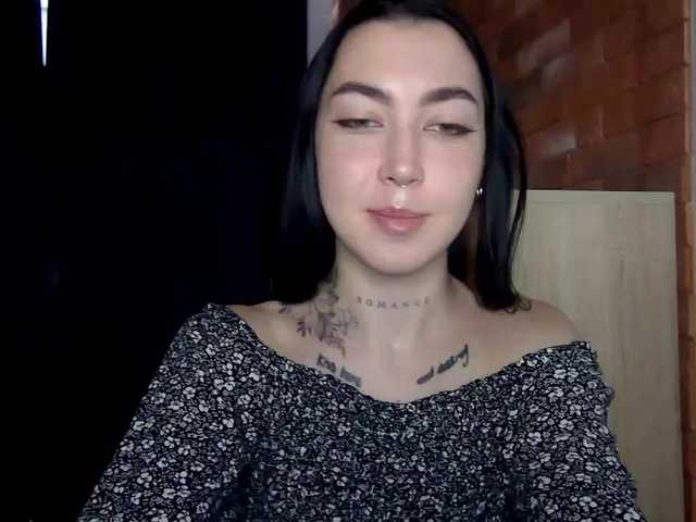Captures d'écran de diffusion KarinaBoo