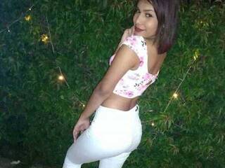 Chat vidéo érotique Karla-Sins