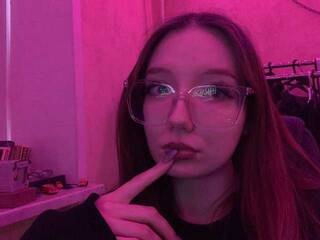 Chat vidéo érotique KarolineZarro