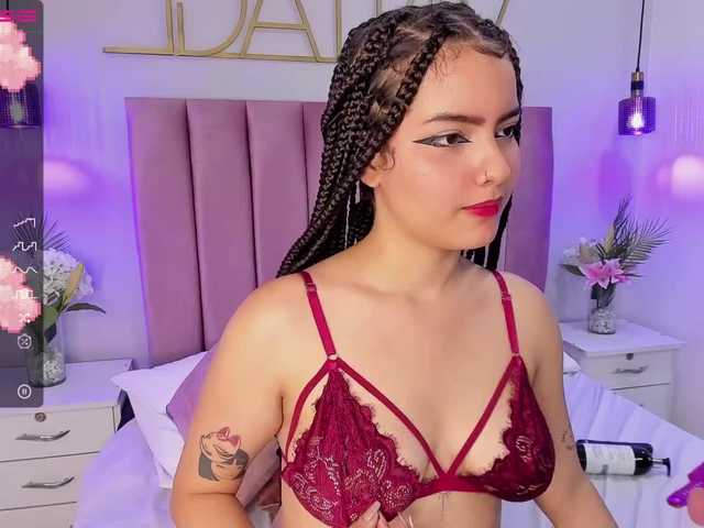 Photos Kassandra-Reyes @Goal: ღDomi inside my pussy controlled by you 499TKS Every 25TKS I will suck my dildo Ask for my content PROMO ☻