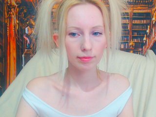 Photos KassiaDinn lovens on!!!! 100 titts; 200 naked; add friend 50; play with toy and in roleply in pvt!!!