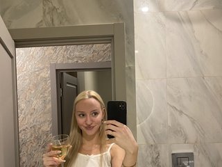 Chat vidéo érotique KATE_KISS