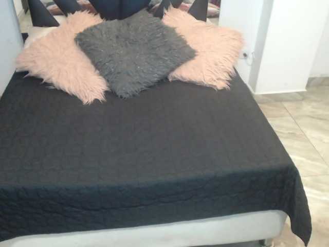 Captures d'écran de diffusion KATIA-DEE