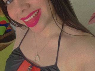 Chat vidéo érotique KattaleyaF